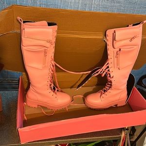 Sugar Thrillz Bubblegum Obsidian Pocket Combat Boots size 7m